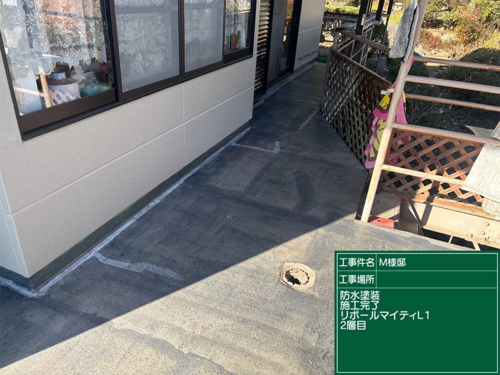 恵那市　中津川市　日成ホーム恵那店　外壁塗装工事　ベランダ防水　屋根塗装工事
施工事例　足場組立　高圧洗浄
軒天　外壁　ベランダ防水　屋根　付帯部