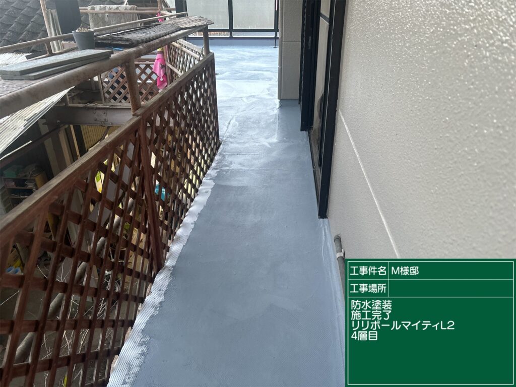 恵那市　中津川市　日成ホーム恵那店　外壁塗装工事　ベランダ防水　屋根塗装工事
施工事例　足場組立　高圧洗浄
軒天　外壁　ベランダ防水　屋根　付帯部