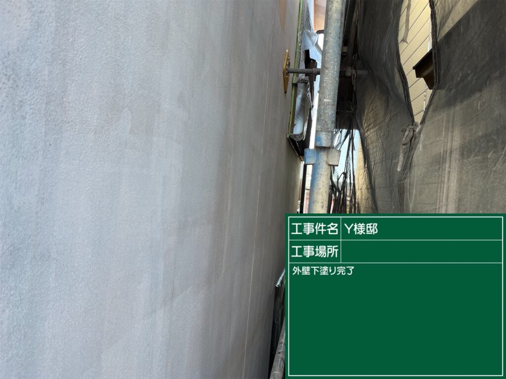 恵那市　中津川市　日成ホーム恵那店　外壁塗装工事　ベランダ防水　屋根塗装工事
施工事例　足場組立　高圧洗浄
軒天　外壁　ベランダ防水　屋根　付帯部

