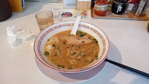 中津川市で美味しいラーメン、岐阜とん太の味噌野菜ラーメン、