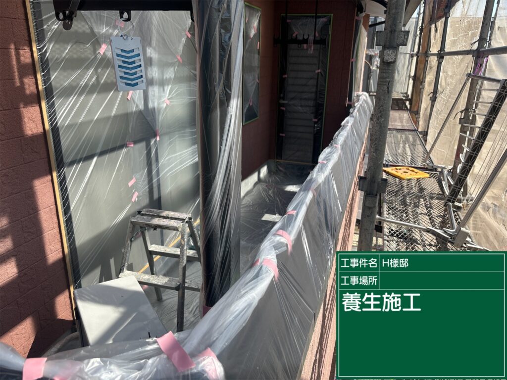 恵那市　中津川市　日成ホーム恵那店　外壁塗装工事　ベランダ防水　屋根塗装工事
施工事例　足場組立　高圧洗浄
軒天　外壁　ベランダ防水　屋根　付帯部
