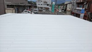 セッパン屋根の塗り替えを行っています、中津川市です。
