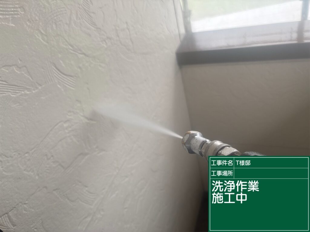 恵那市 中津川市 日成ホーム恵那店 外壁塗装工事 ベランダ防水 屋根塗装工事
施工事例 足場組立 高圧洗浄
軒天 外壁 ベランダ防水 屋根 付帯部