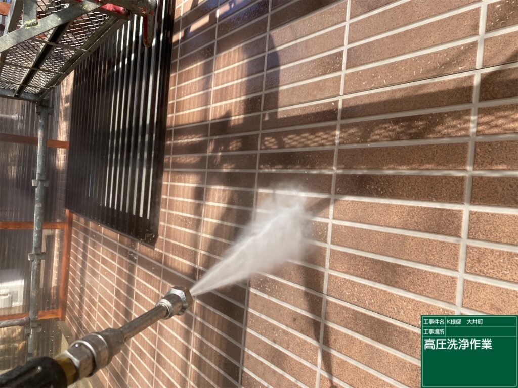 恵那市 中津川市 日成ホーム恵那店 外壁塗装工事 ベランダ防水 屋根塗装工事
施工事例 足場組立 高圧洗浄
軒天 外壁 ベランダ防水 屋根 付帯部